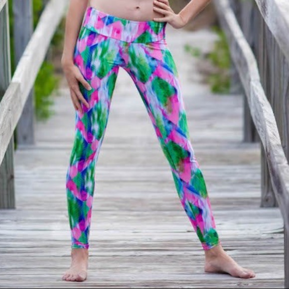 FINAL SALE NWT ONZIE HOT YOGA SET - Picture 3 of 4